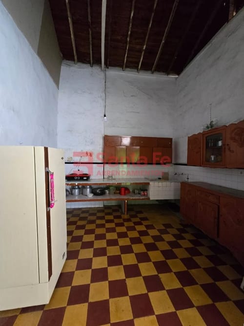 Casa de 8 alcobas en venta en Suarez, Bello, 288 m² · foto 7 de 10