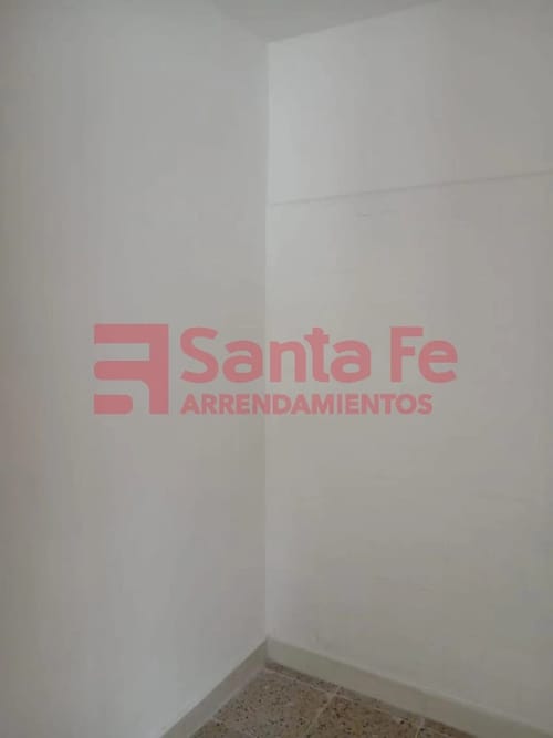Local en venta en La Candelaria, Medellín, 146 m² · foto 3 de 4