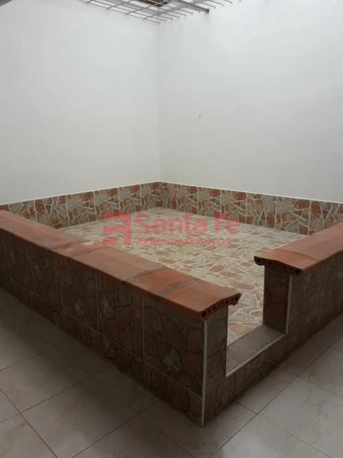 Casa de 5 alcobas en venta en Florida Nueva, Medellín, 178 m² · foto 3 de 10