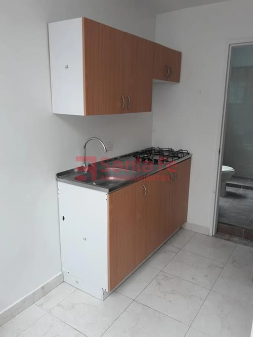 Casa de 5 alcobas en venta en Florida Nueva, Medellín, 178 m² · foto 4 de 10