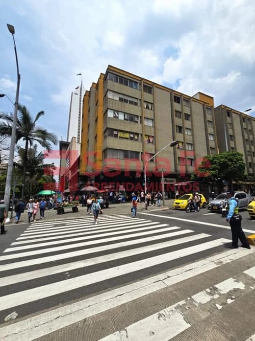 Oficina en venta en La Candelaria, Medellín, 20 m² · foto 3 de 10
