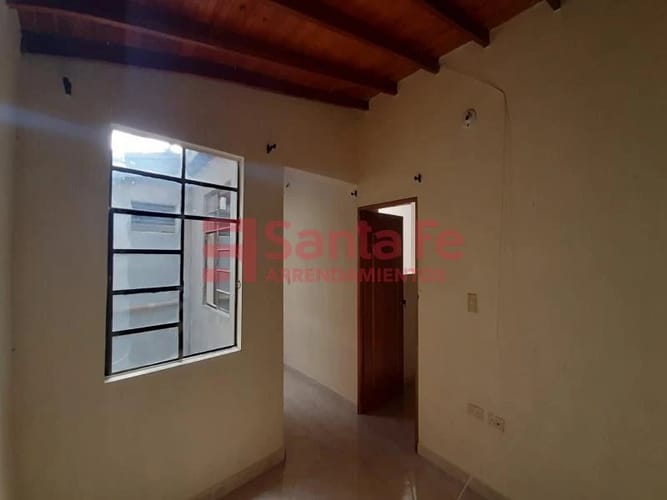 Casa de 7 alcobas en venta en Suarez, Bello, 140 m² · foto 7 de 10