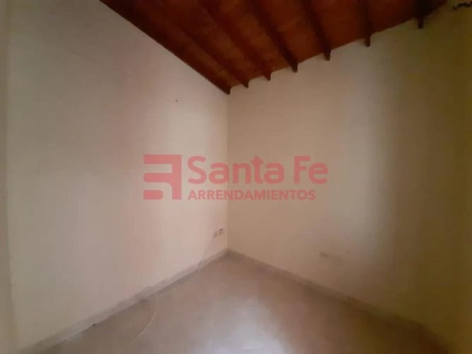 Casa de 7 alcobas en venta en Suarez, Bello, 140 m² · foto 9 de 10