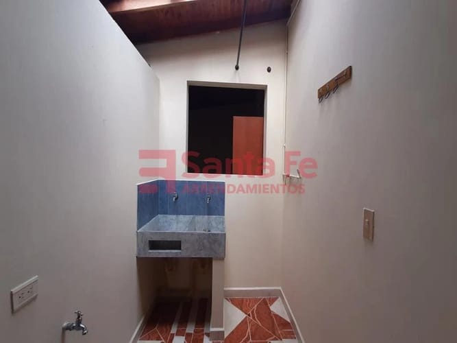 Casa de 7 alcobas en venta en Suarez, Bello, 140 m² · foto 10 de 10