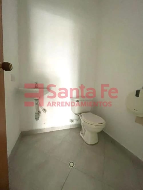 Local en venta en Conquistadores, Medellín, 60 m² · foto 8 de 10