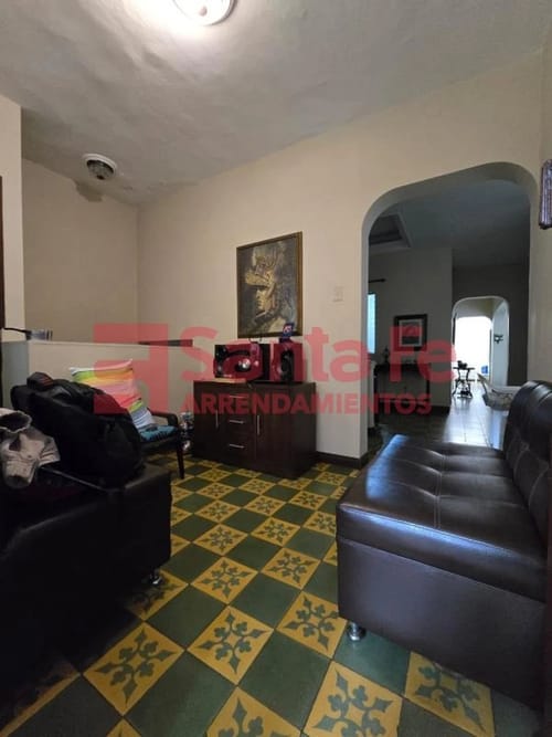 Casa de 4 alcobas en venta en Florida Nueva, Medellín, 253 m² · foto 9 de 10