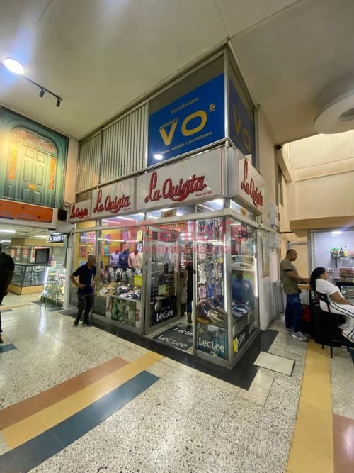 Local en venta en La Candelaria, Medellín, 62 m² · foto 2 de 10