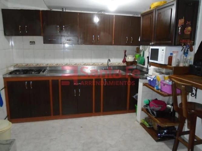 Casa de 7 alcobas en venta en Centro, Bello, 165 m² · foto 5 de 10