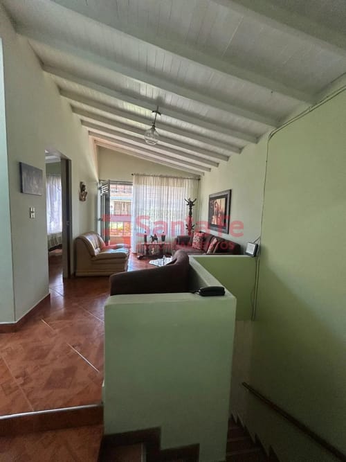 Casa de 3 alcobas en venta en Centro, Bello, 121 m² · foto 5 de 10