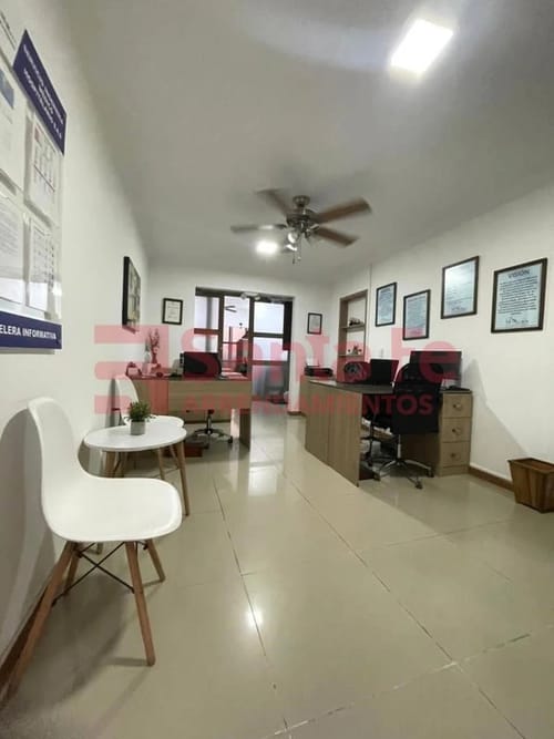 Casa de 6 alcobas en venta en Florida Nueva, Medellín, 279 m² · foto 6 de 10
