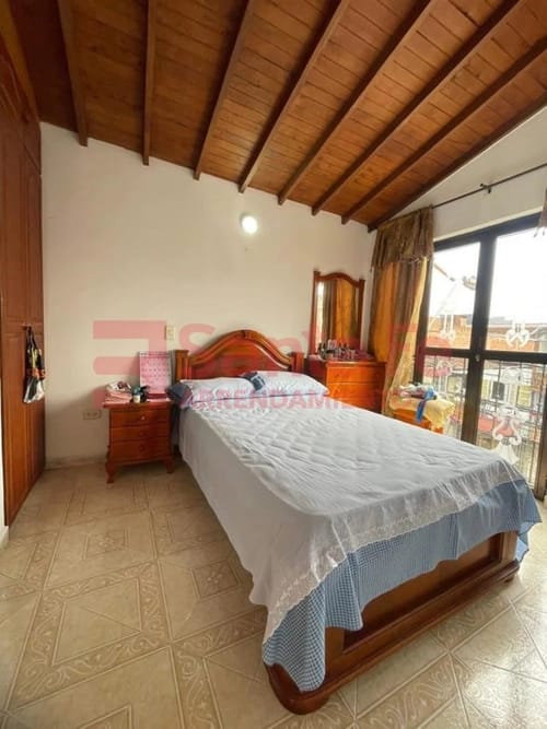 Apartamento de 4 alcobas en venta en Cristo Rey, Medellín, 105 m² · foto 8 de 10