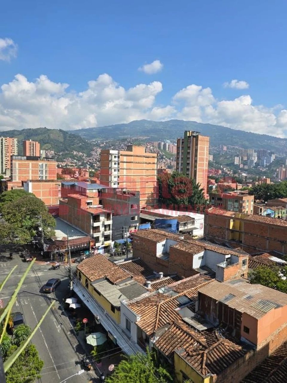 Apartamento en venta en La America, Medellín · foto 2 de 10