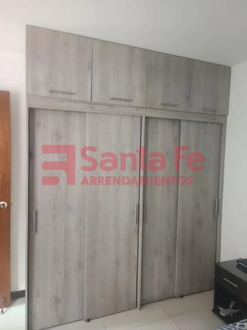 Casa de 4 alcobas en venta en Los Naranjos, Itagüí, 154 m² · foto 9 de 10