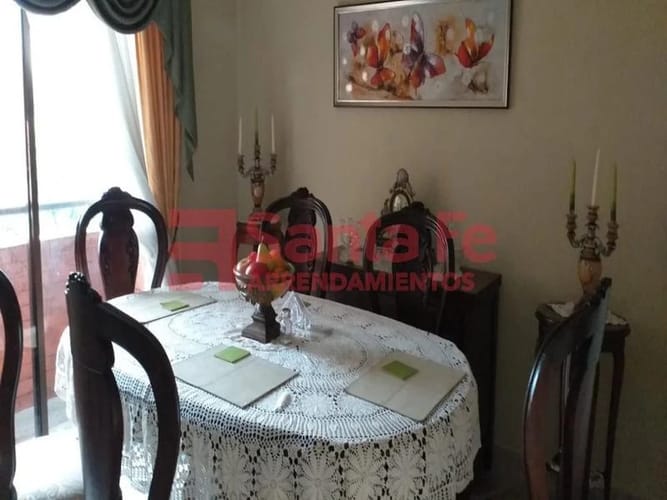 Apartamento de 5 alcobas en venta en Florida Nueva, Medellín, 223 m² · foto 3 de 10