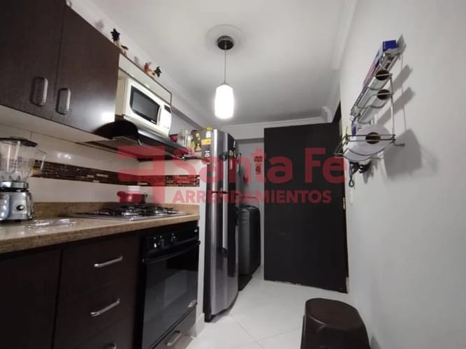 Apartamento de 3 alcobas en venta en La America, Medellín, 158 m² · foto 6 de 10