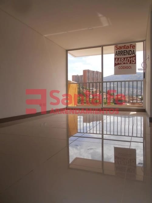 Apartamento de 3 alcobas en venta en Simon Bolivar Sb (Centro), Copacabana, 70 m² · foto 2 de 10