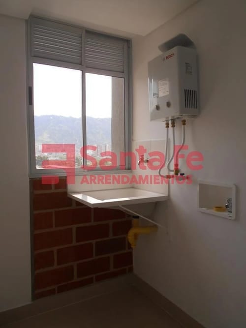 Apartamento de 3 alcobas en venta en Simon Bolivar Sb (Centro), Copacabana, 70 m² · foto 4 de 10