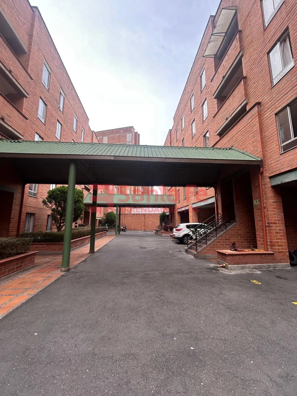 Apartamento en venta en La America, Medellín · foto 2 de 10