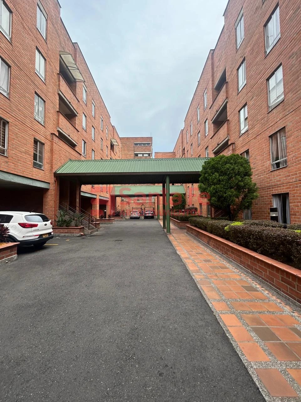 Apartamento en venta en La America, Medellín · foto 3 de 10