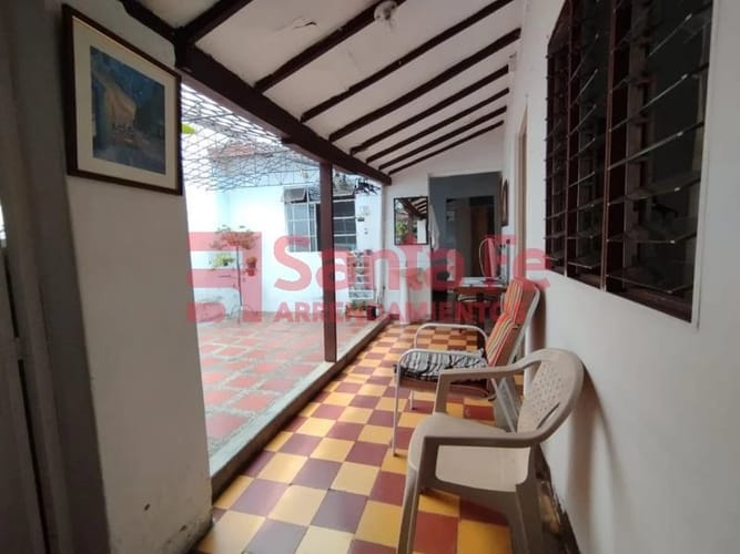 Casa de 3 alcobas en venta en Centro, Bello, 129 m² · foto 3 de 10
