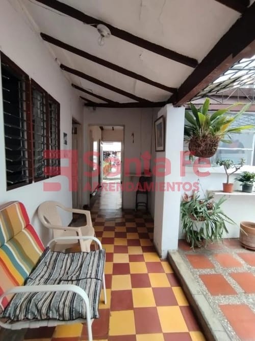 Casa de 3 alcobas en venta en Centro, Bello, 129 m² · foto 4 de 10