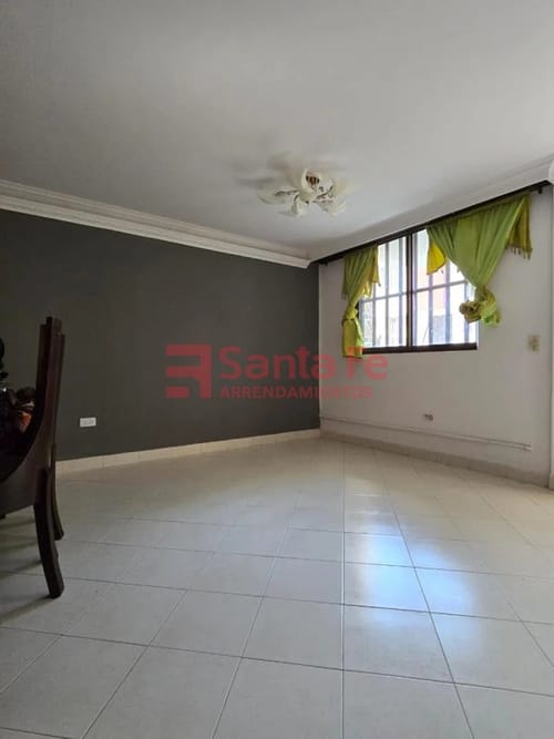 Casa de 4 alcobas en venta en Loreto, Medellín, 152 m² · foto 5 de 10