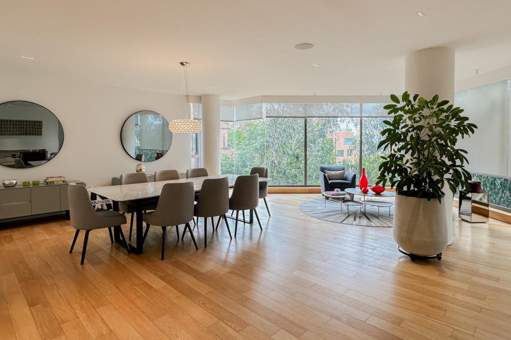 Apartamento en venta en Los Rosales, Bogotá · foto 3 de 21