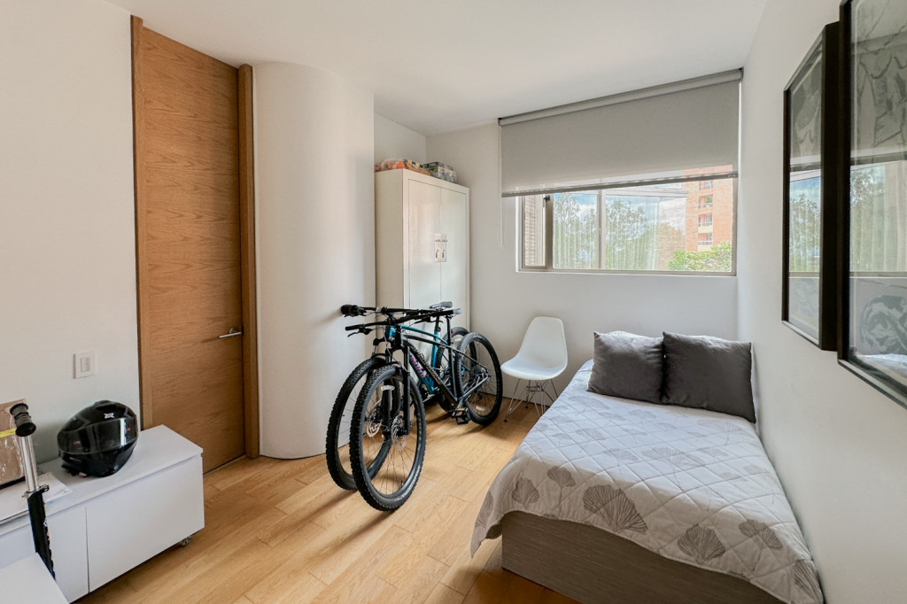 Apartamento en venta en Los Rosales, Bogotá · foto 18 de 21