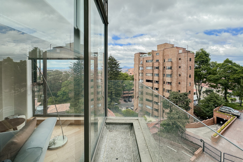 Apartamento en venta en Los Rosales, Bogotá · foto 20 de 21