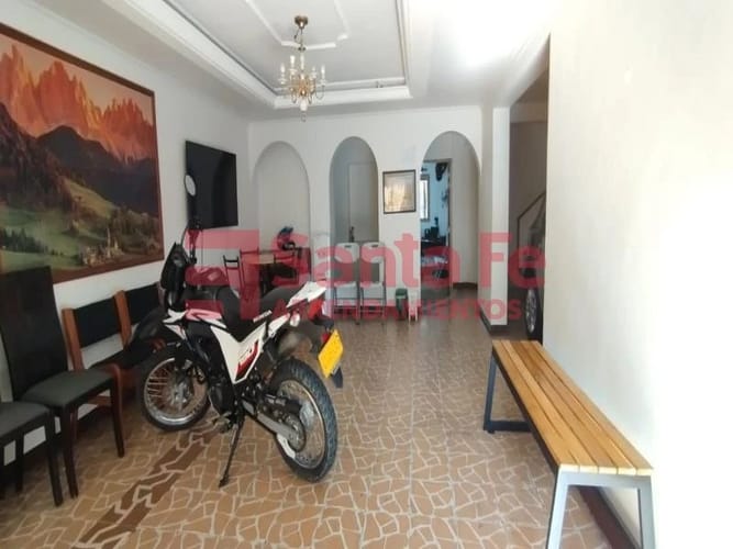 Casa de 5 alcobas en venta en Miranda, Medellín, 311 m² · foto 6 de 10