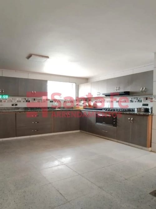 Casa de 5 alcobas en venta en Miranda, Medellín, 311 m² · foto 9 de 10