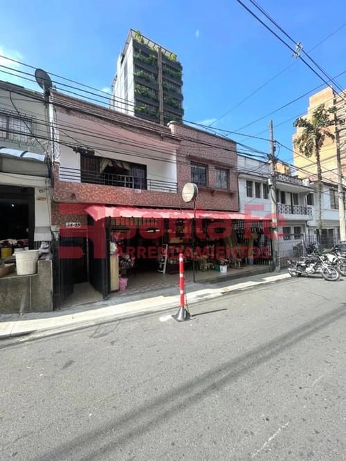 Apartamento de 5 alcobas en venta en Boston, Medellín, 149 m² · foto 2 de 10