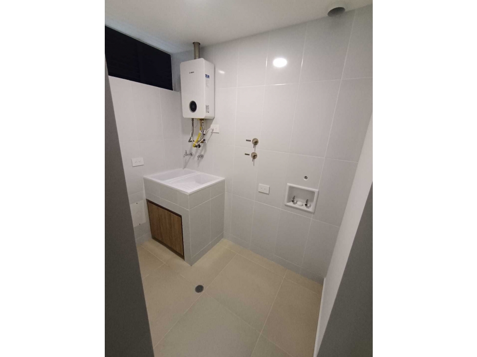 Apartamento en arriendo en Laureles, Medellín · foto 7 de 19