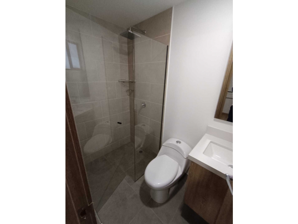 Apartamento en arriendo en Laureles, Medellín · foto 13 de 19