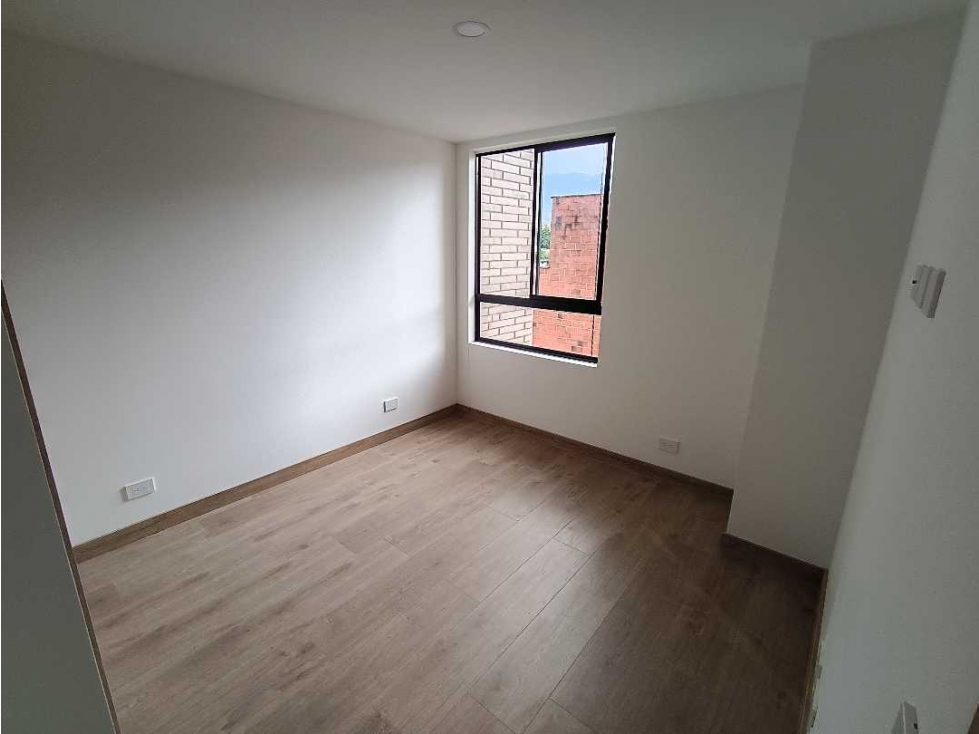 Apartamento en arriendo en Laureles, Medellín · foto 15 de 19