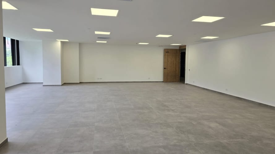 Oficina en arriendo en Ciudad Del Río, Medellín, 156 m² · foto 6 de 12