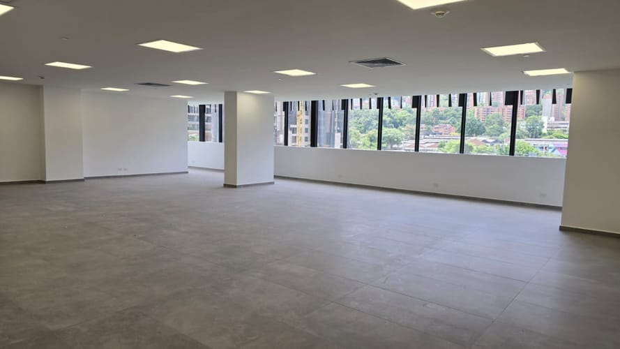 Oficina en arriendo en Ciudad Del Río, Medellín, 156 m² · foto 7 de 12