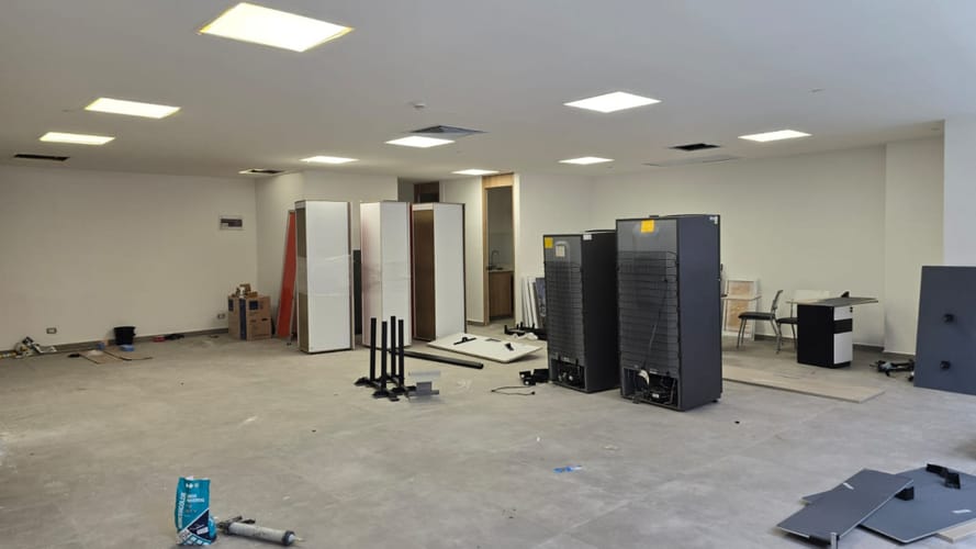 Oficina en arriendo en Ciudad Del Río, Medellín, 120 m² · foto 3 de 9