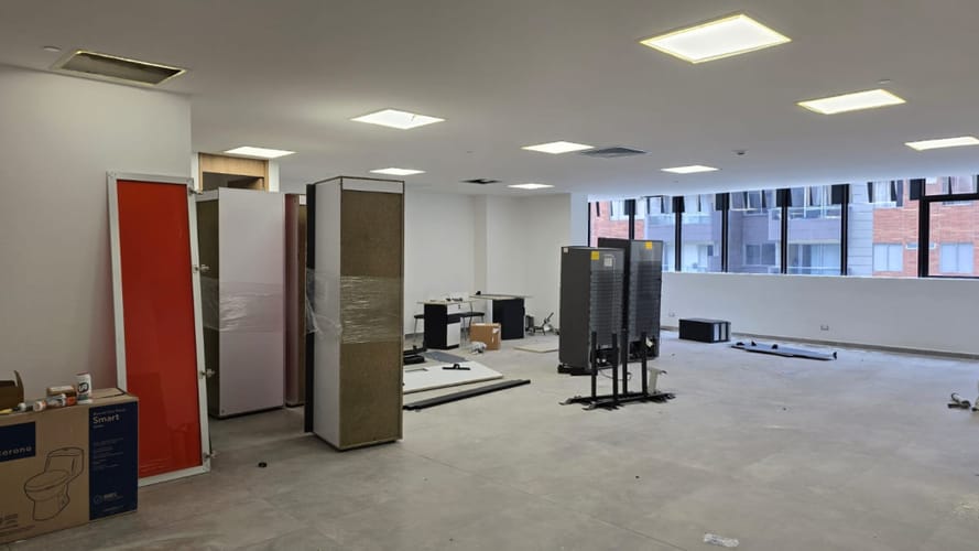Oficina en arriendo en Ciudad Del Río, Medellín, 120 m² · foto 5 de 9