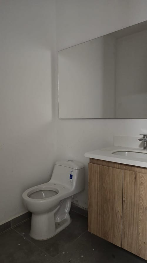 Oficina en arriendo en Ciudad Del Río, Medellín, 120 m² · foto 6 de 9