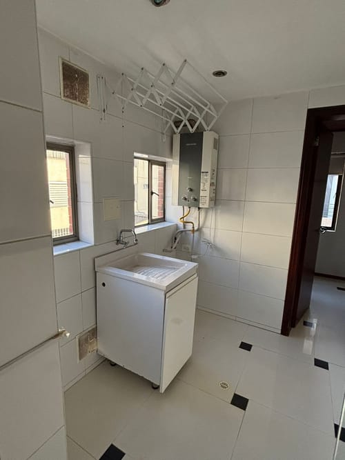 Apartamento de 3 alcobas en arriendo en Santa Barbara, Bogotá, 176 m² · foto 12 de 23