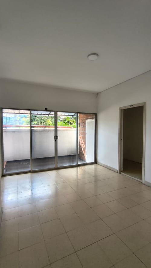 Casa de 20 alcobas en arriendo en Prado, Medellín, 698 m² · foto 18 de 24