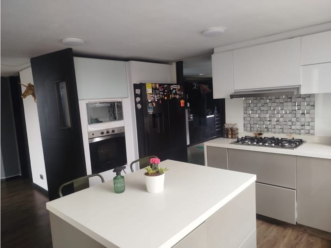 Casa de 4 alcobas en venta en Casablanca Suba Urbano, Bogotá, 400 m² · foto 4 de 24