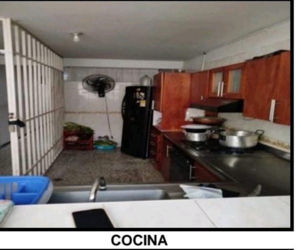 Casa de 5 alcobas en venta en El Gran Limonar, Cali, 240 m² · foto 4 de 16