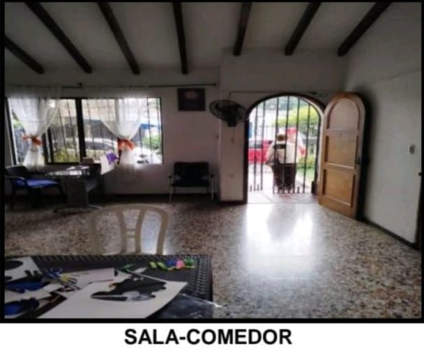 Casa de 5 alcobas en venta en El Gran Limonar, Cali, 240 m² · foto 5 de 16