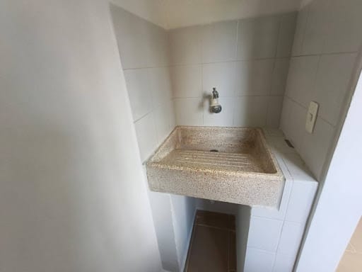 Apartamento de 2 alcobas en arriendo en Castropol, Medellín, 93 m² · foto 4 de 20