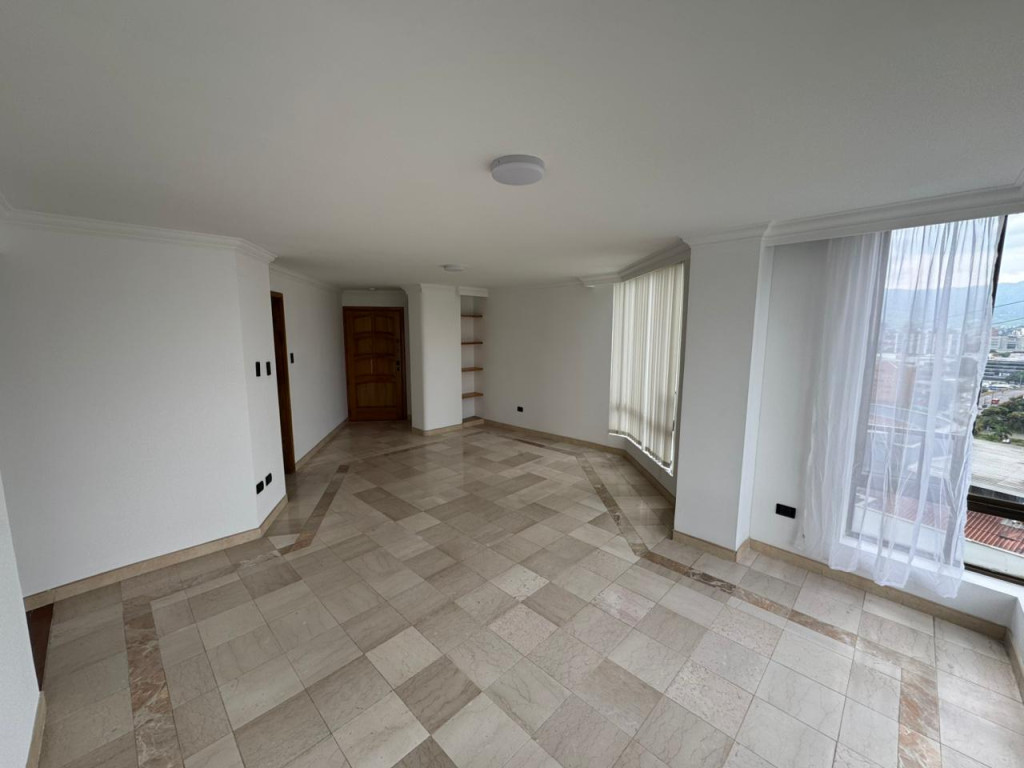 Apartamento en Arriendo en Los alamos, Pereira