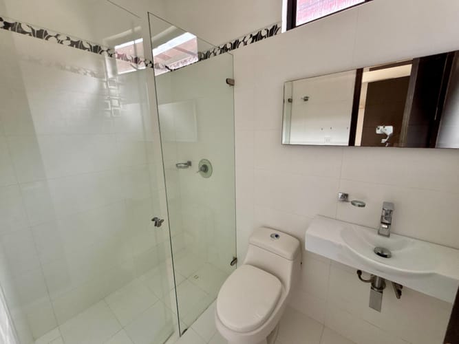 Casa de 4 alcobas en venta en Hatogrande, Sopó, 368 m² · foto 19 de 23