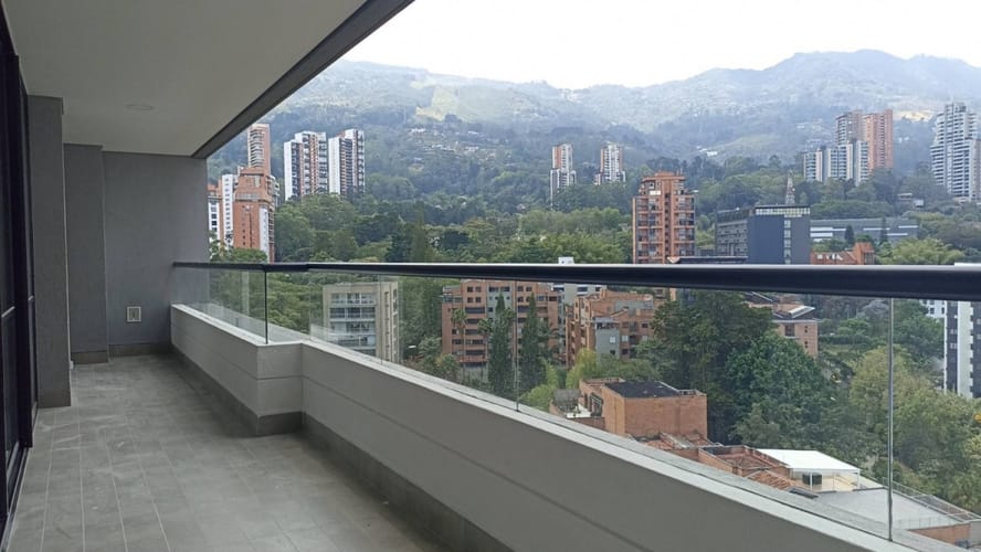 Apartamento en venta en El Tesoro, Medellín · foto 2 de 22