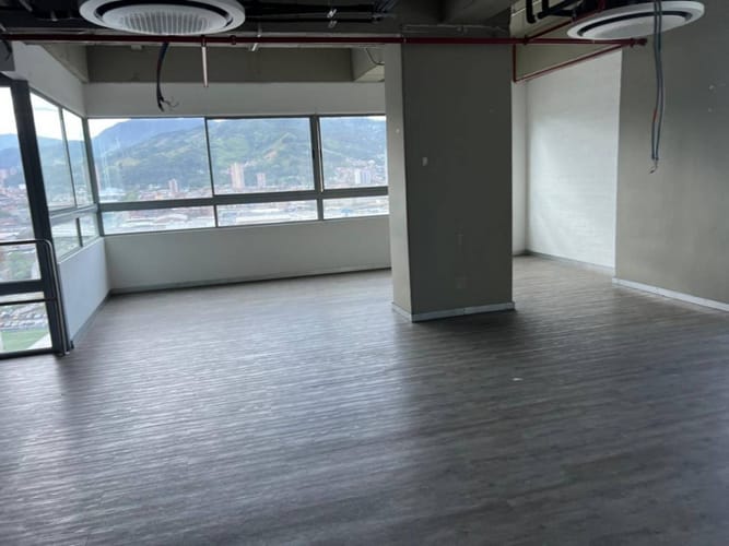 Oficina en arriendo en Las Lomitas, Sabaneta, 1000 m² · foto 3 de 22